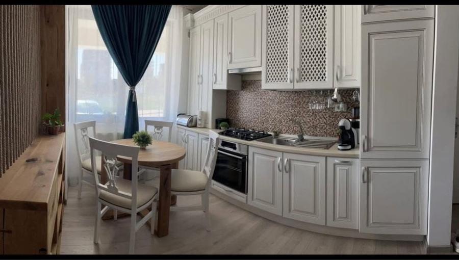 STUDIO DE INCHIRIAT-Mamaia Nord pe termen lung - 1