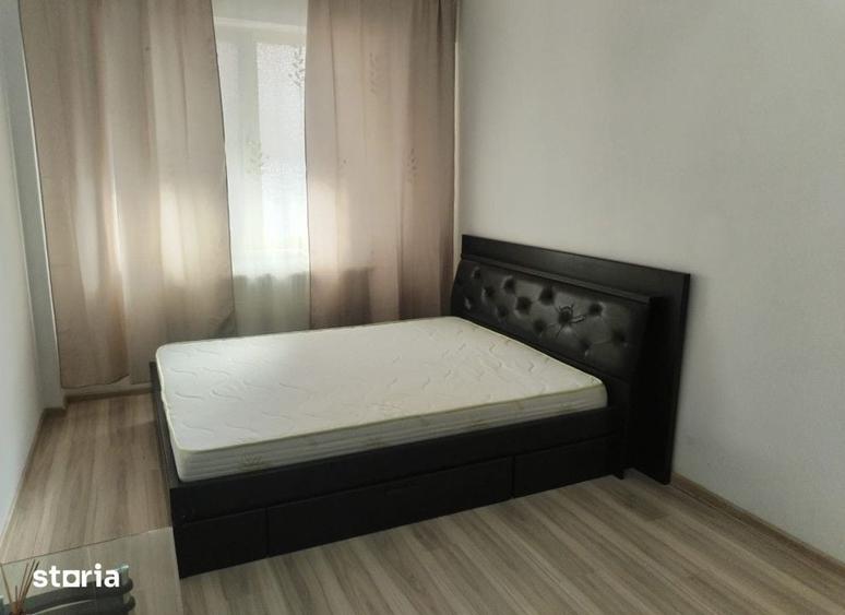 Garsonieră decomandată în Ciurea