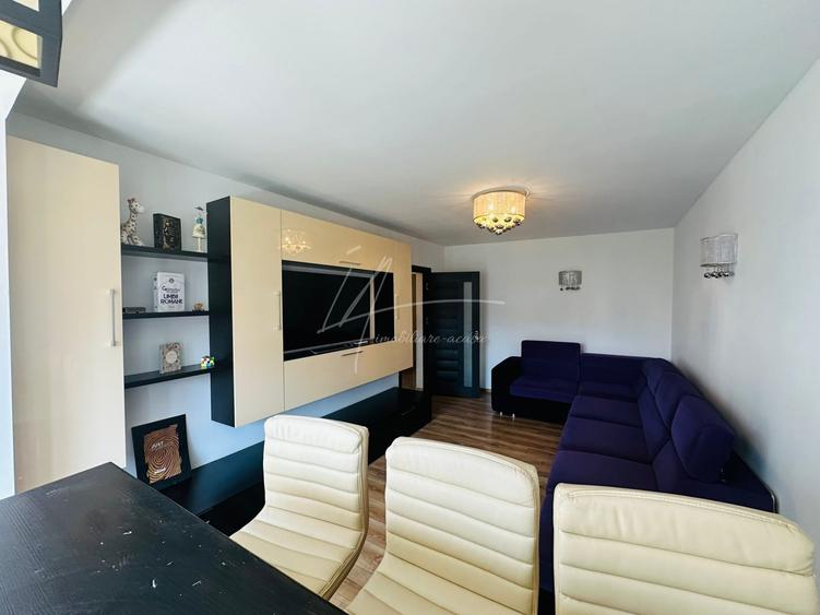 Apartament cu 3 camere semidecomandat, mobilat în Victoriei