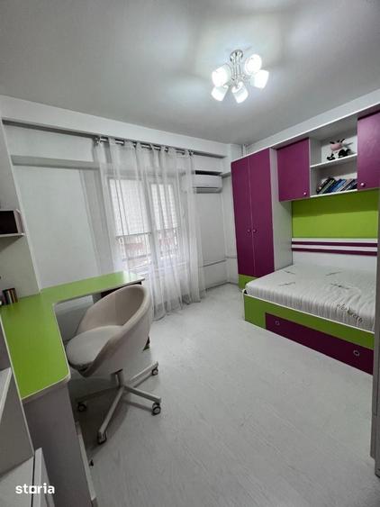 Apartament cu 3 camere decomandat în Rahova