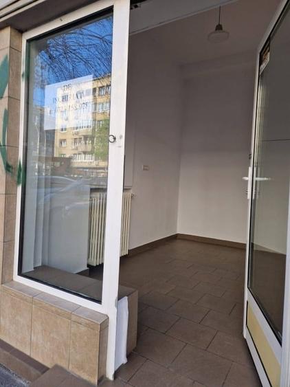 Spațiu comercial, de 10 mp, în Gara de Nord