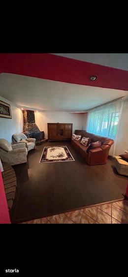 De vanzare casa la 5 minute de Roman, 3 camere, teren de 817mp, 99000 - 2