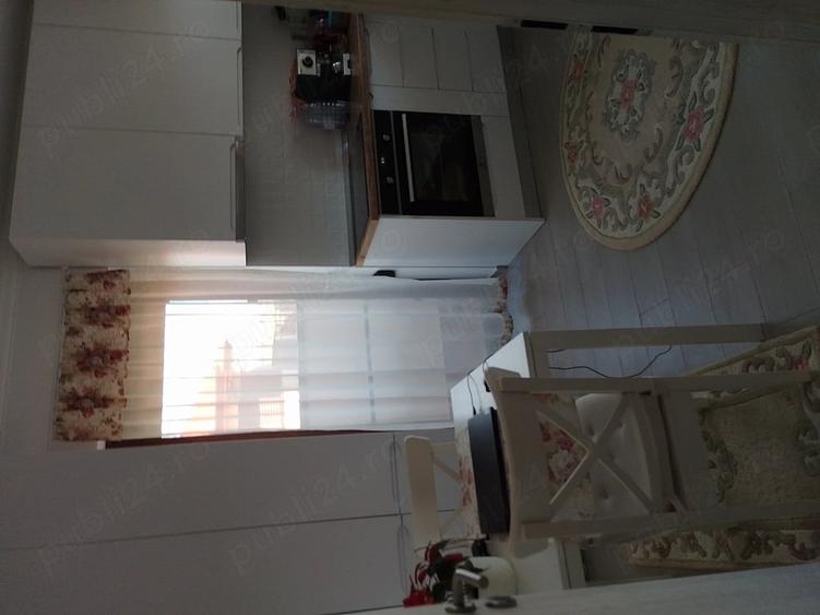 Apartament cu 3 camere decomandat în Vest