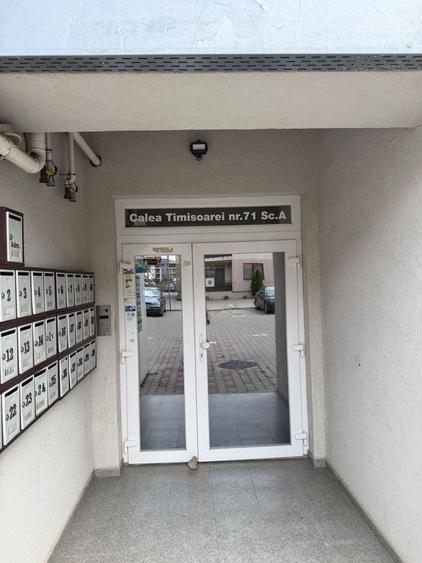 Apartament cu 2 camere semidecomandat în Girocului