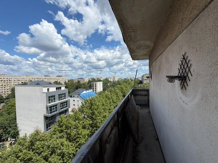 Apartament cu 3 camere decomandat în Militari