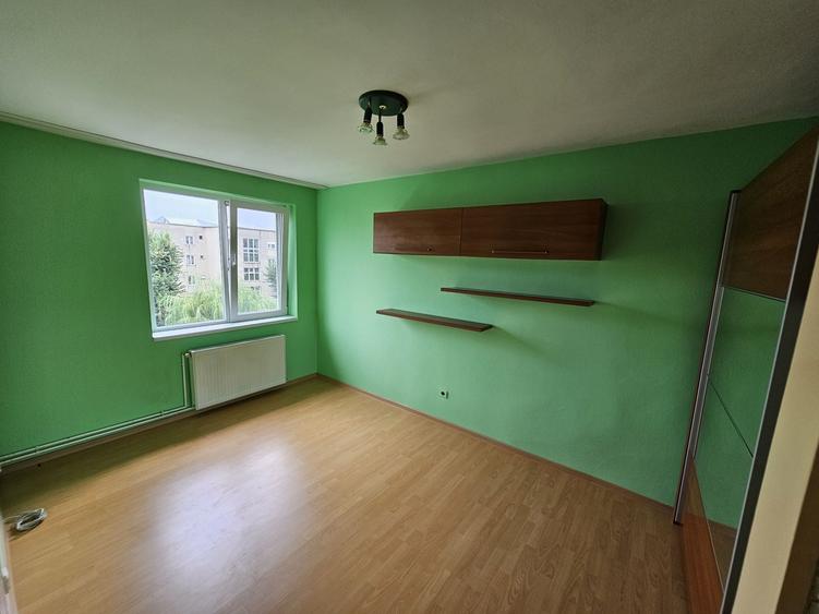 Apartament cu 2 camere nedecomandat în Dacia