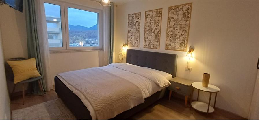 Apartament cu 2 camere decomandat, mobilat în Răcădău