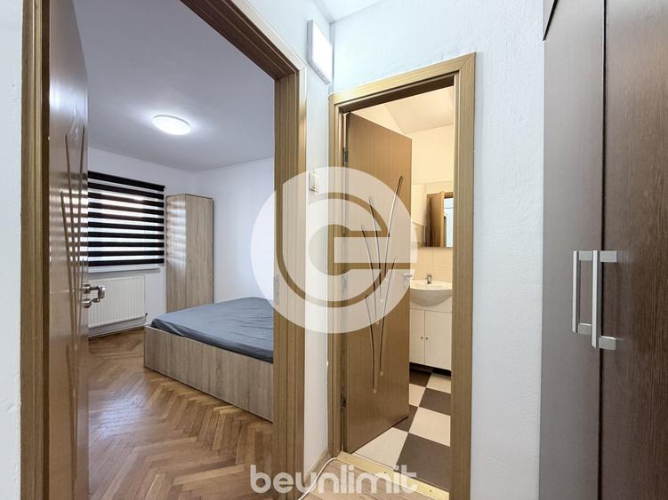 Apartament cu 3 camere decomandat, mobilat în Central