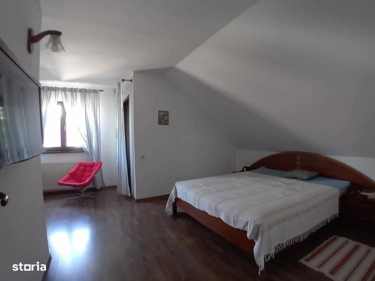 Casă cu 4 camere în Mogoșoaia