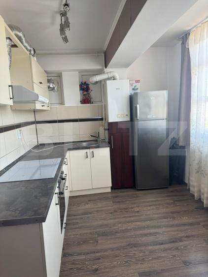 Apartament cu 3 camere decomandat, mobilat în Ghimbav