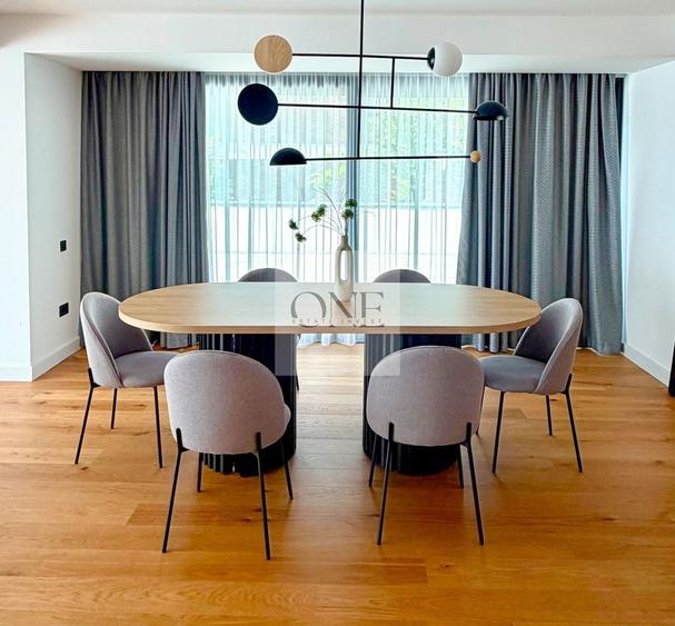 Apartament cu 4 camere decomandat, mobilat în Drumul Poienii