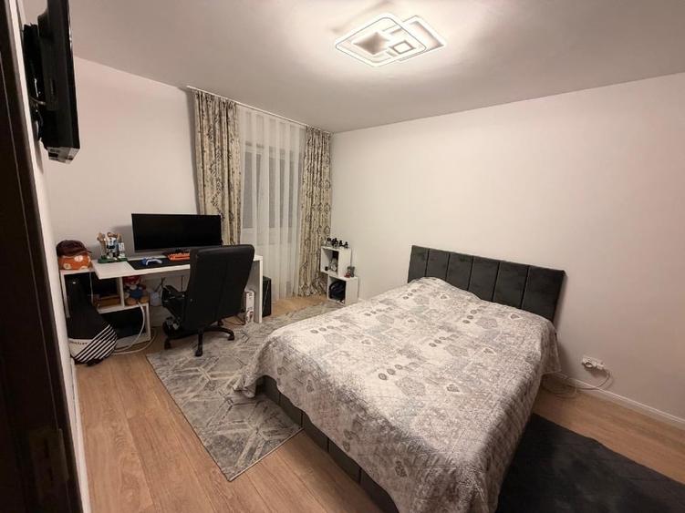 Apartament cu 3 camere decomandat, mobilat în Bucureștii Noi