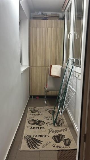 Apartament cu 3 camere decomandat în Tineretului