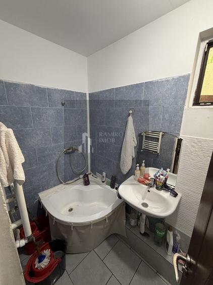 Apartament cu 2 camere decomandat, mobilat în Sălaj