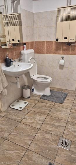 Casă cu 3 camere cu Teren 1550 Mp în Central
