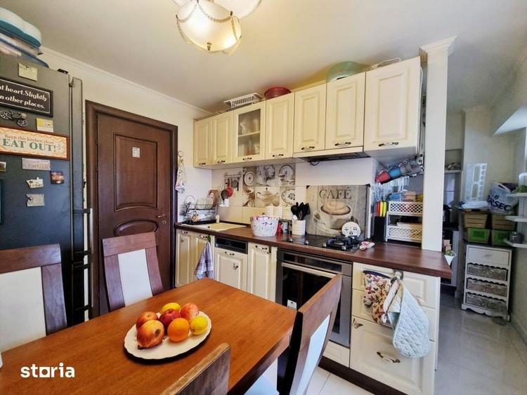 Apartament cu 5 camere decomandat în Unirii