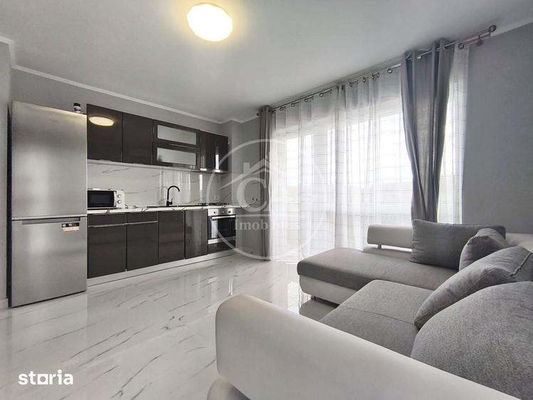 Apartament cu 3 camere decomandat în Seleuș