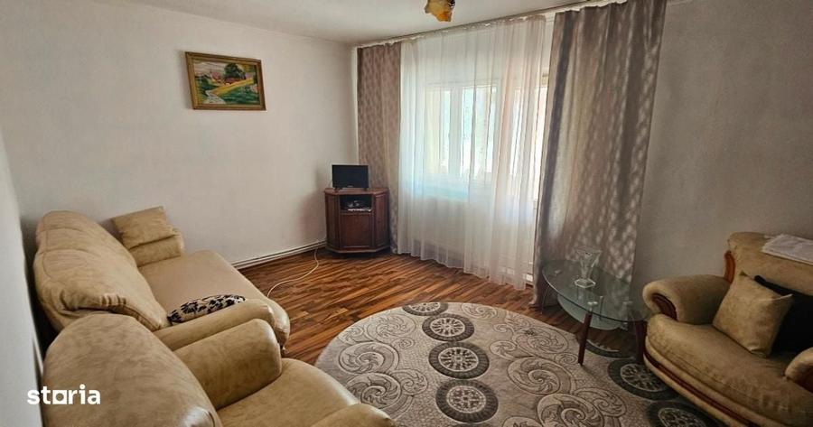 Apartament cu 2 camere decomandat în Poarta 6 — fotografia 1