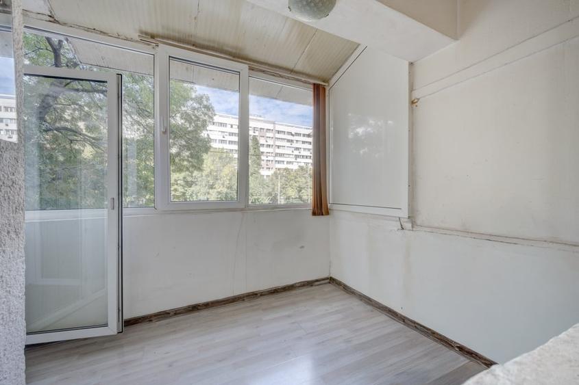 Apartament cu 3 camere decomandat în Lujerului