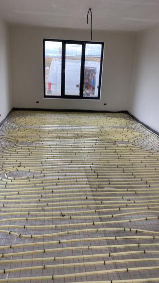 Casă cu 3 camere în Central