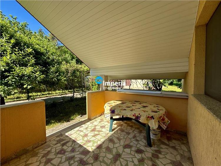 Casă cu 3 camere cu Teren 2553 Mp în Luncani
