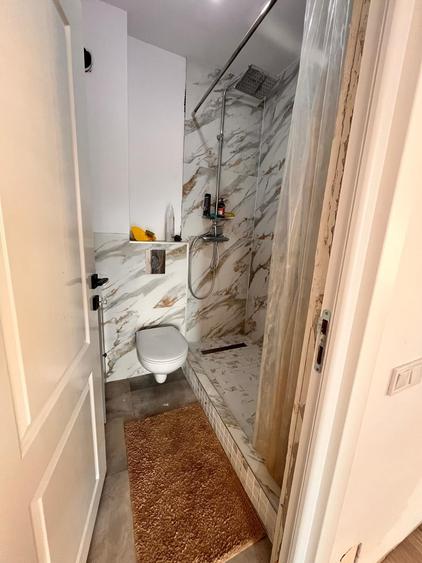 Apartament cu 3 camere semidecomandat, mobilat în Florești