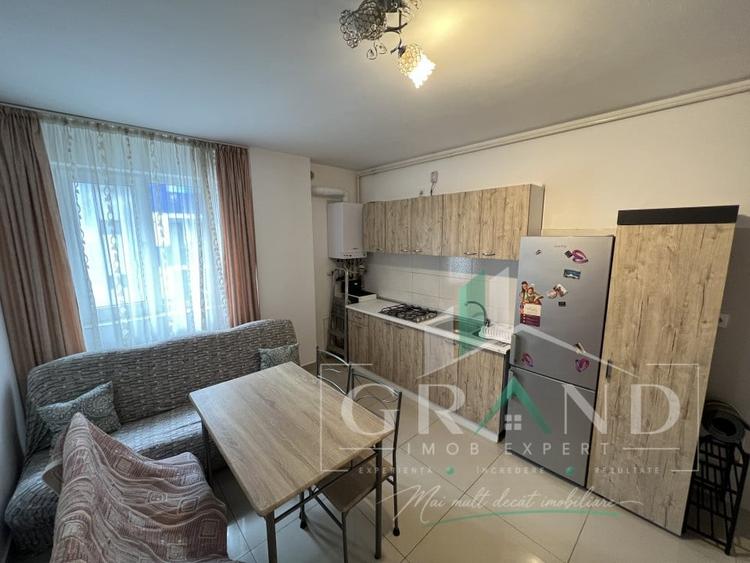 Apartament cu 3 camere semidecomandat, mobilat în Mănăștur