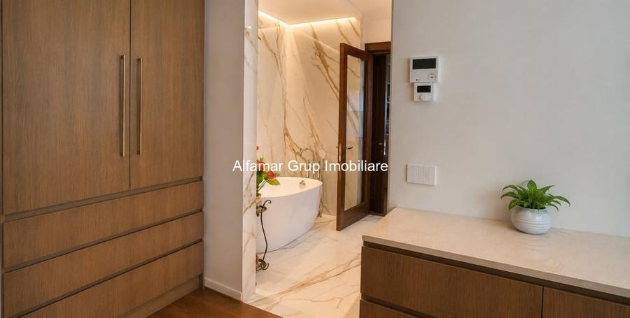 Penthouse cu 5 camere, mobilat în Armeneasca