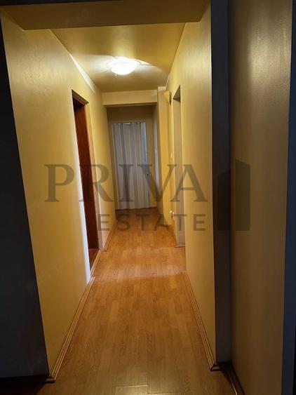 Casă individuală cu 7 camere cu Canalizare în Elisabetin