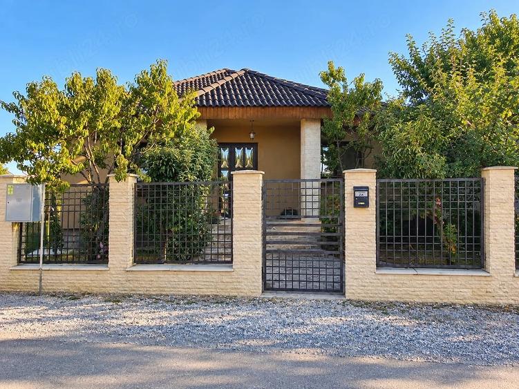 Casă cu Teren 300 Mp în Sântandrei