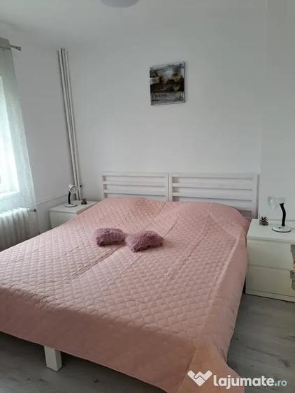 Apartament cu 2 camere decomandat, mobilat în Cotroceni