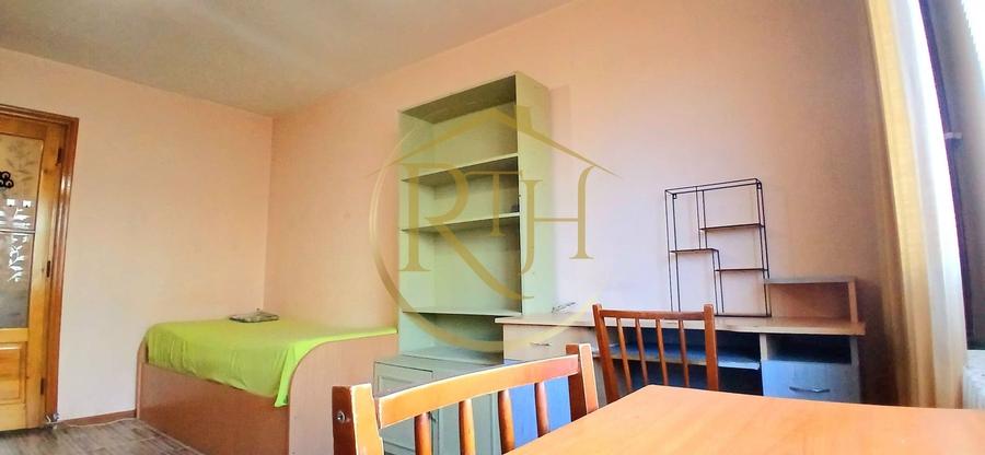 Garsonieră decomandată, mobilată în Complex Studențesc