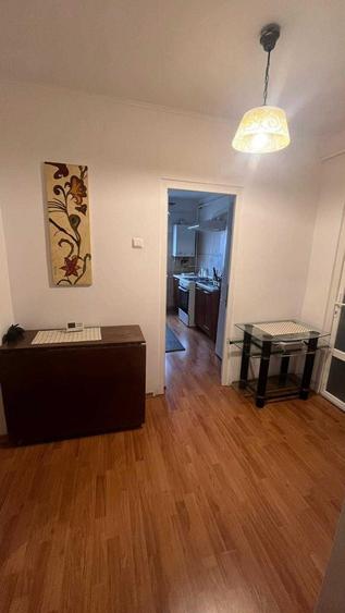 Apartament cu 3 camere decomandat în Dacia