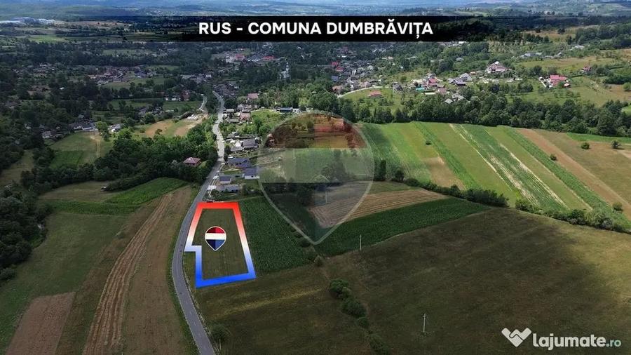 Teren în Rus
