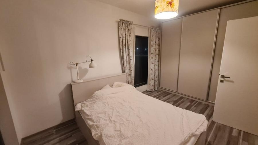 Duplex cu 4 camere cu Canalizare în Odăi