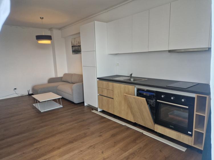 Apartament cu 2 camere decomandat în Aradului