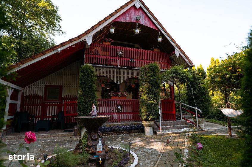 Casă cu 3 camere cu Teren 350 Mp în Livezile