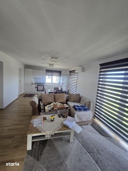 Casă cu 5 camere cu Teren 335 Mp în Jucu