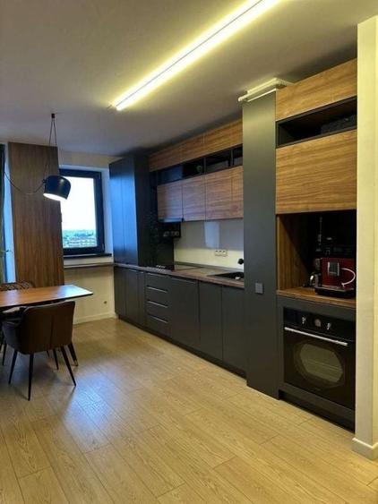 Apartament cu 3 camere decomandat, mobilat în Panduri