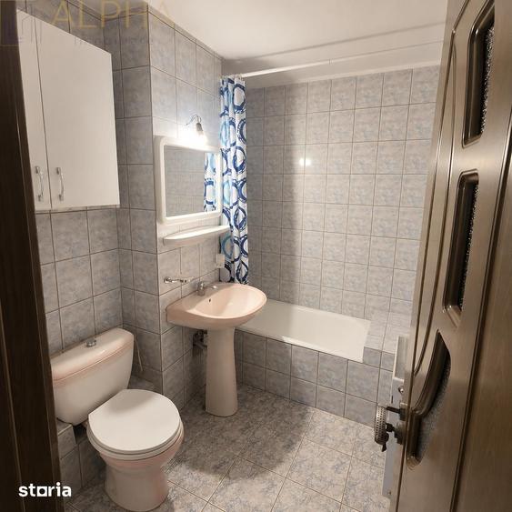 Apartament cu 3 camere decomandat în Central