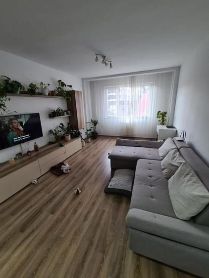 Apartament cu 2 camere semidecomandat în Florești — fotografia 1