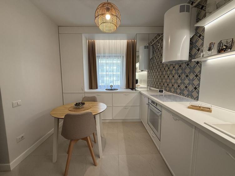 Apartament cu 2 camere decomandat, mobilat în Mihai Viteazul