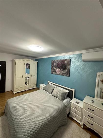 Apartament cu 2 camere decomandat, mobilat în Central