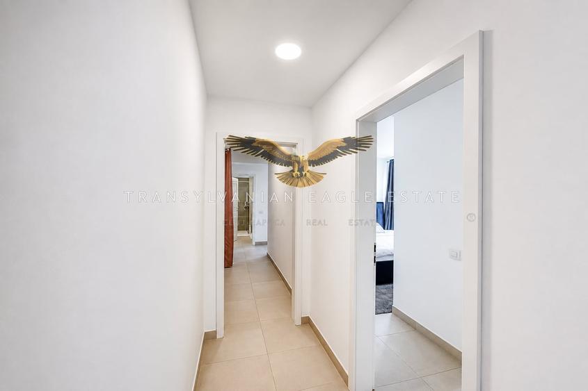 Apartament cu 3 camere semidecomandat, mobilat în Dâmbul Rotund