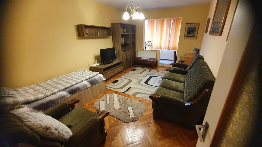 Apartament cu 2 camere decomandat în Tudor