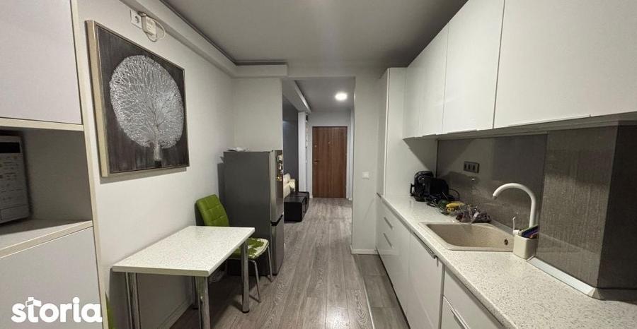 Apartament cu 3 camere în Între Lacuri