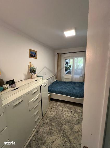 Apartament cu 4 camere decomandat în Nicolina