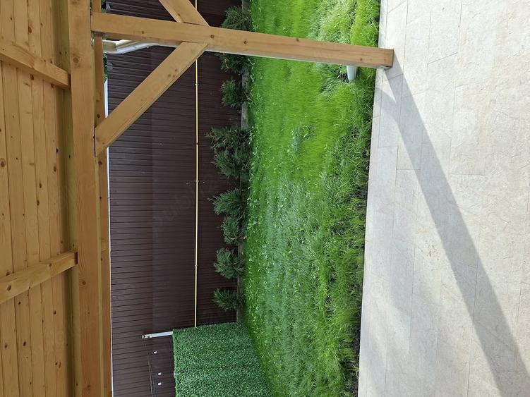 Casă cu 4 camere cu Teren 250 Mp în Central