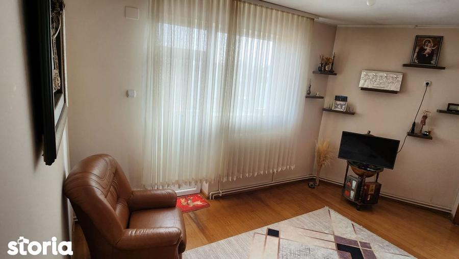 Casă cu 4 camere cu Teren 360 Mp în CET