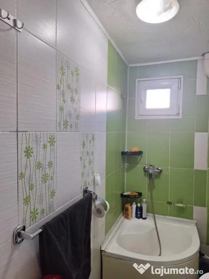 Apartament cu 2 camere decomandat în Bariera Vâlcii